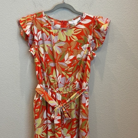 NWT Adyson Parker Cap Sleeve Floral Jumpsuit Size Medium - Picture 3 of 9